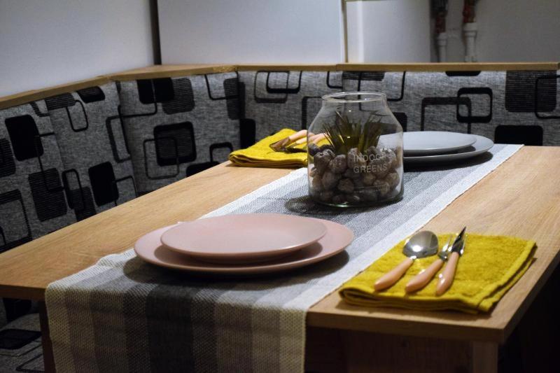 Appartamento Apartament Thea Făgăraş Esterno foto